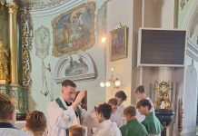 Prymicyjne błogosławieństwo ks. Neoprezbitera Pawła Kozioła