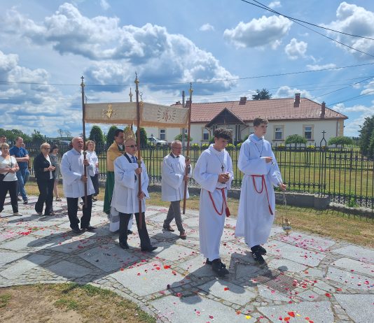 Błogosławieństwo kapłańskie ks. Neoprezbitera
